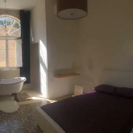 Lovely Maltese Townhouse Near Valletta Feriehus Pietà