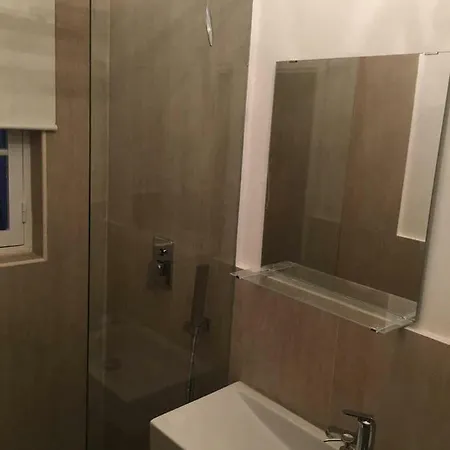 Lovely Maltese Townhouse Near Valletta Pietà